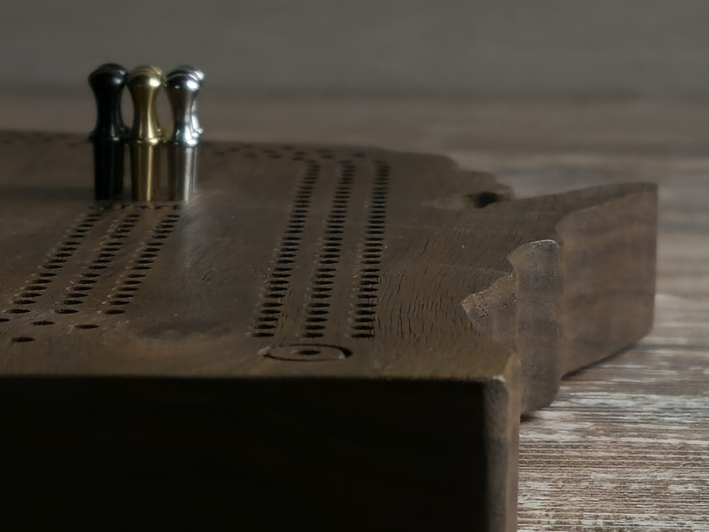 Wisconsin Cribbage Board - Walnut