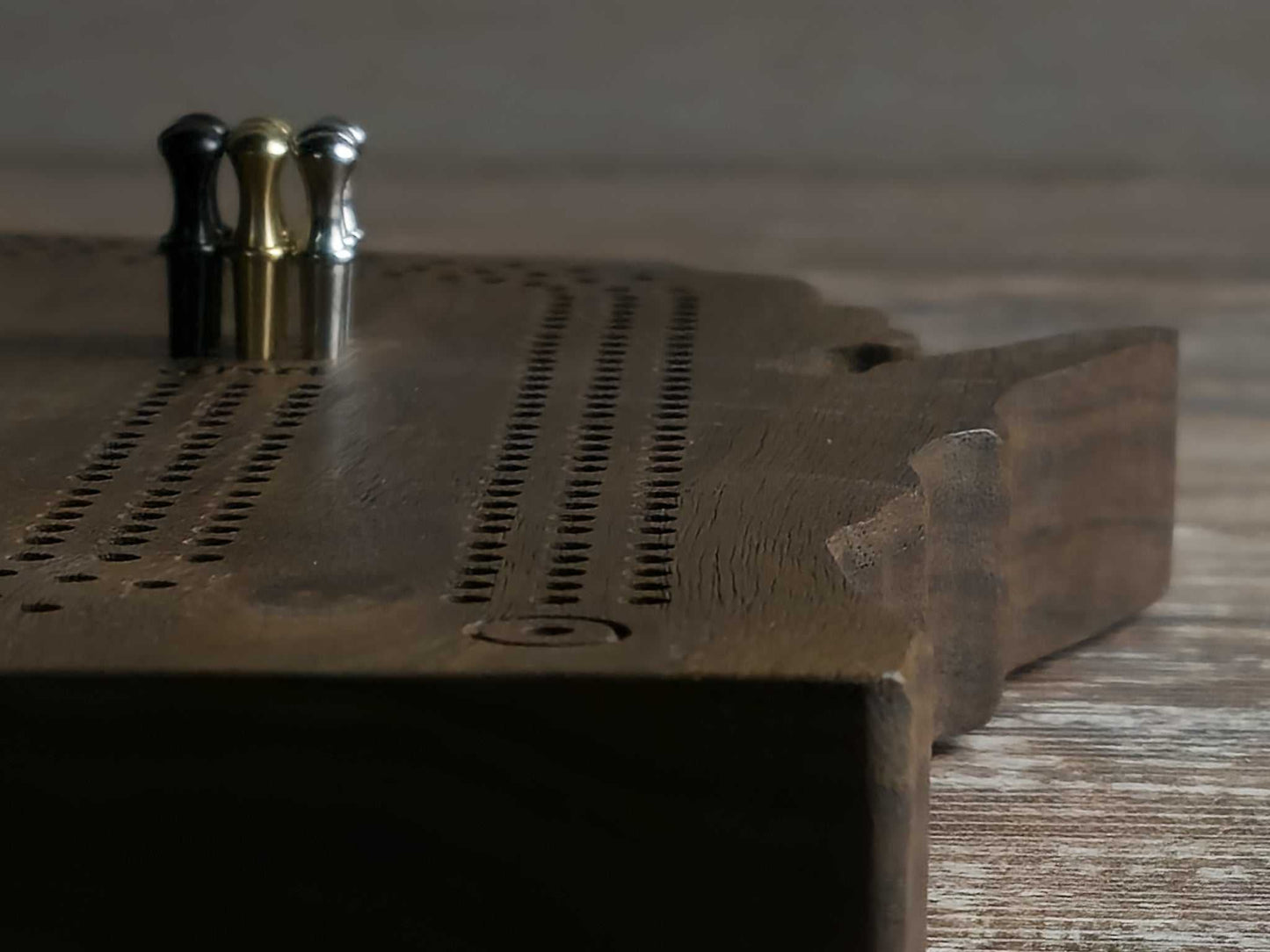 Wisconsin Cribbage Board - Walnut