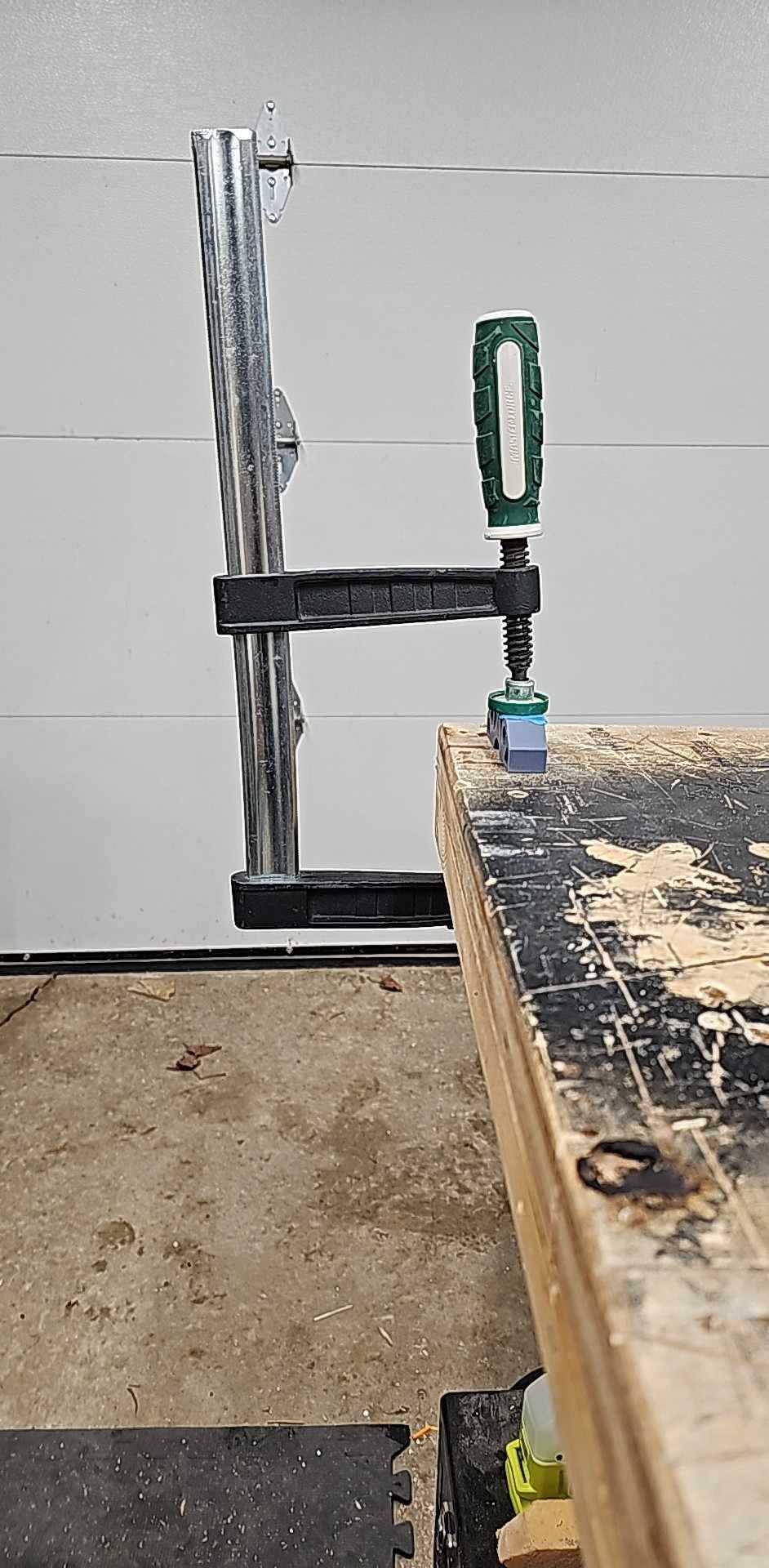 Maxed out 1000lb clamp